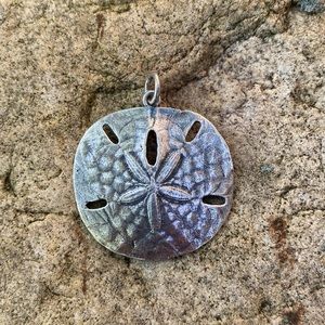 James Avery Retired Sand Dollar Pendant